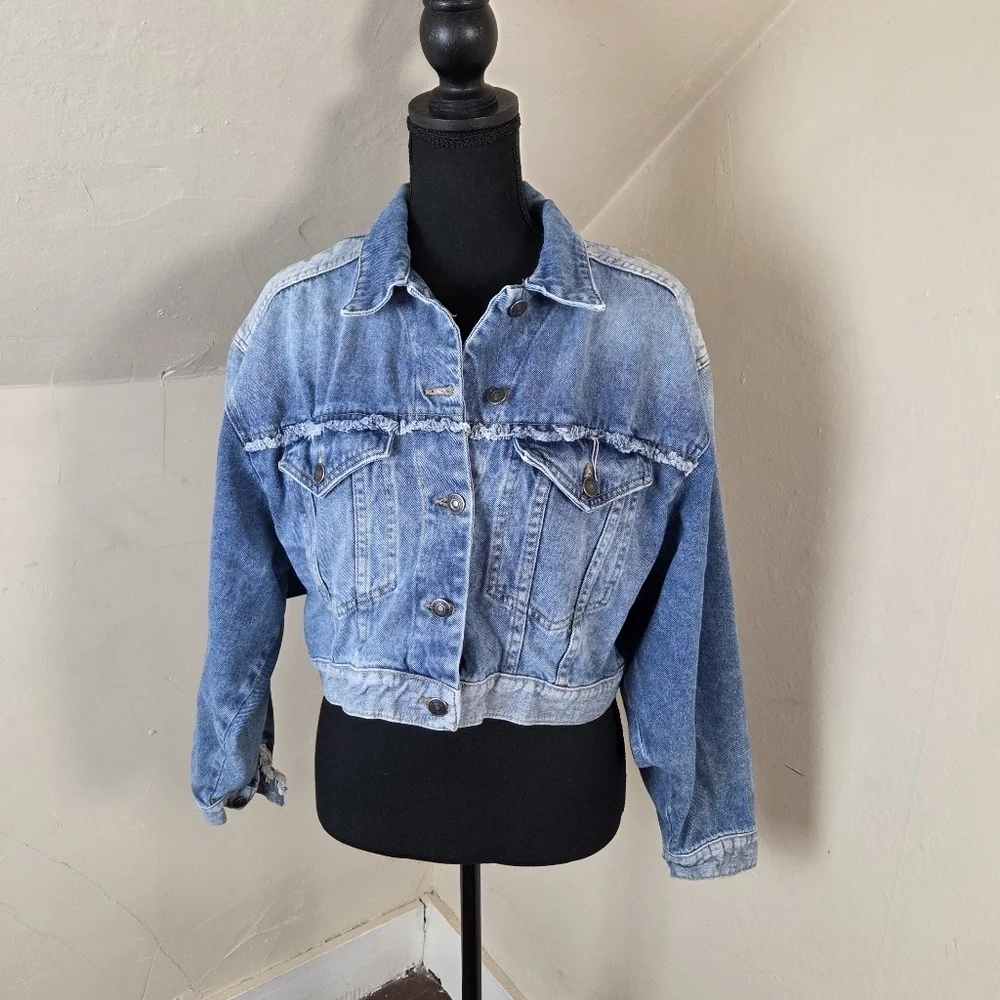 Free People Bedford Blue Denim Cropped Jean Jacket Women size S - Picture 4 of 15